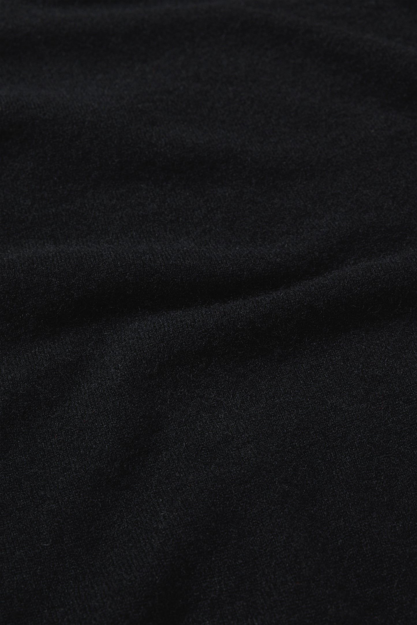 INNER MONGORIAN CASHMERE CREWNECK PULLOVER I - BLACK